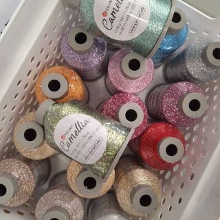 Nová Camellia 🤩🤩🤩 pokud jste si oblíbili lurexovou přízi Camellia máme pro Vás super zprávu - naskladnili jsme novou...